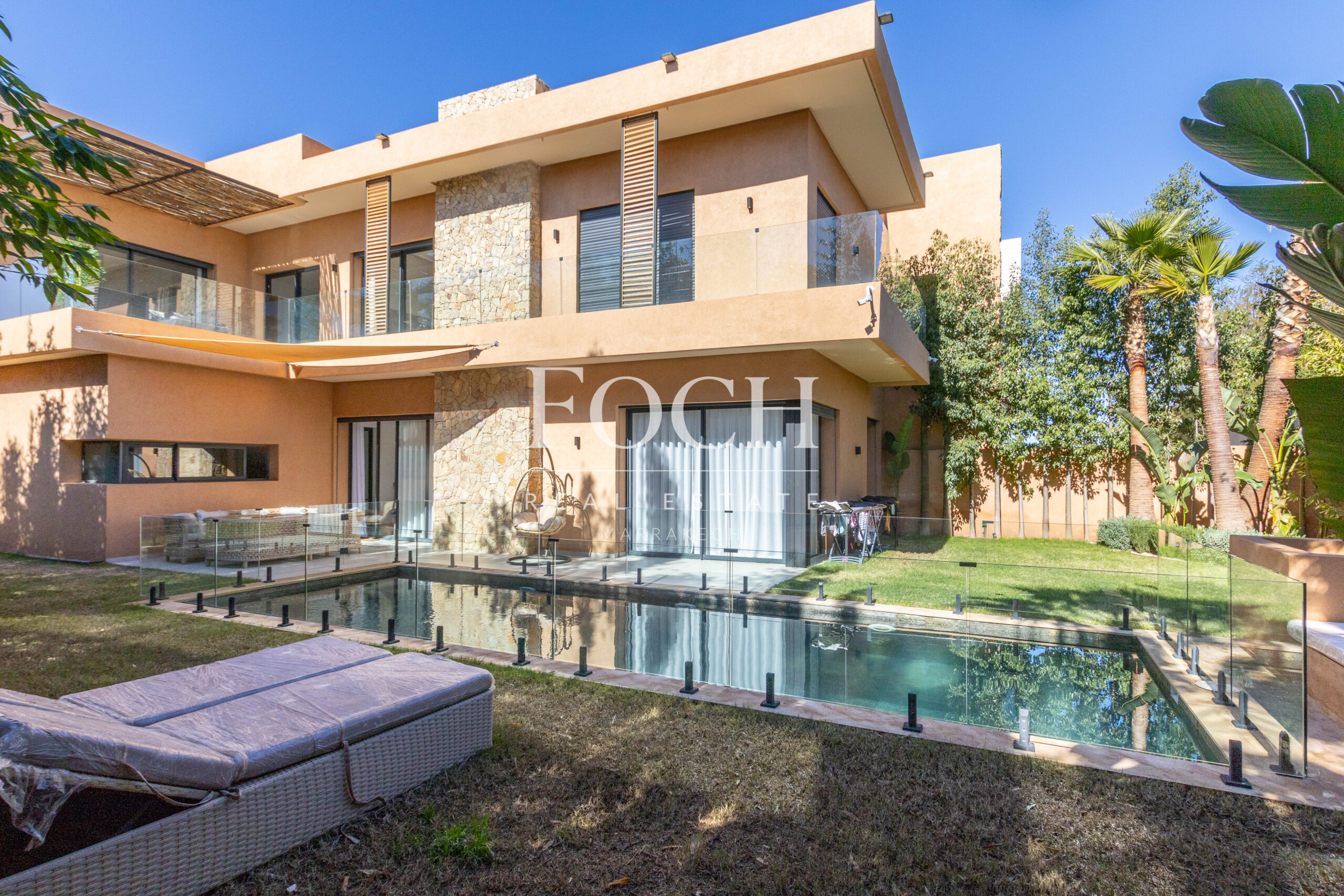 Villa contemporaine entièrement rénovée
