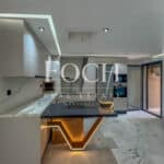 Appartement contemporain avec piscine en rooftop à Guéliz